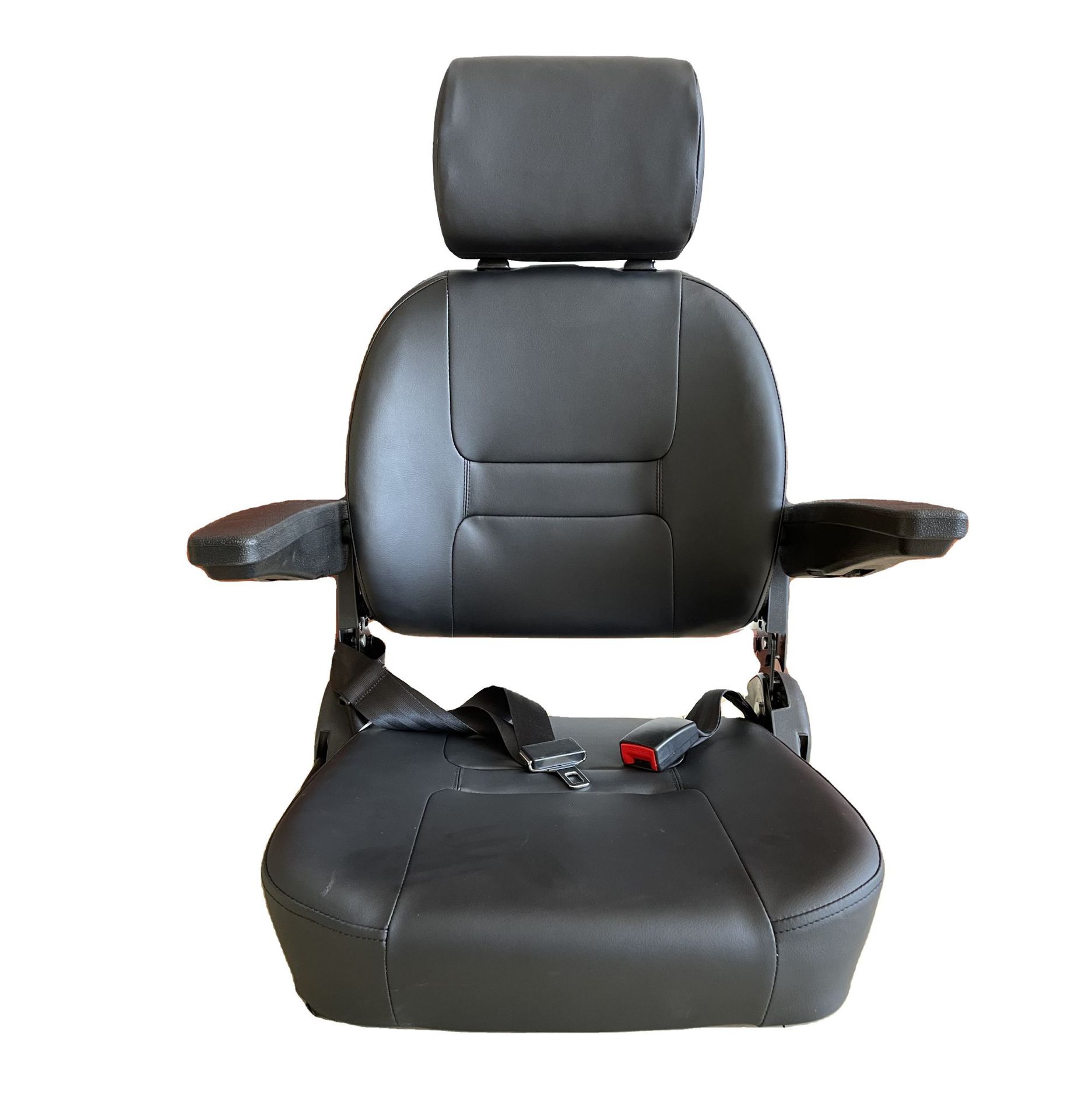 多功能座椅解决方案 从代步车到家具的融合设计