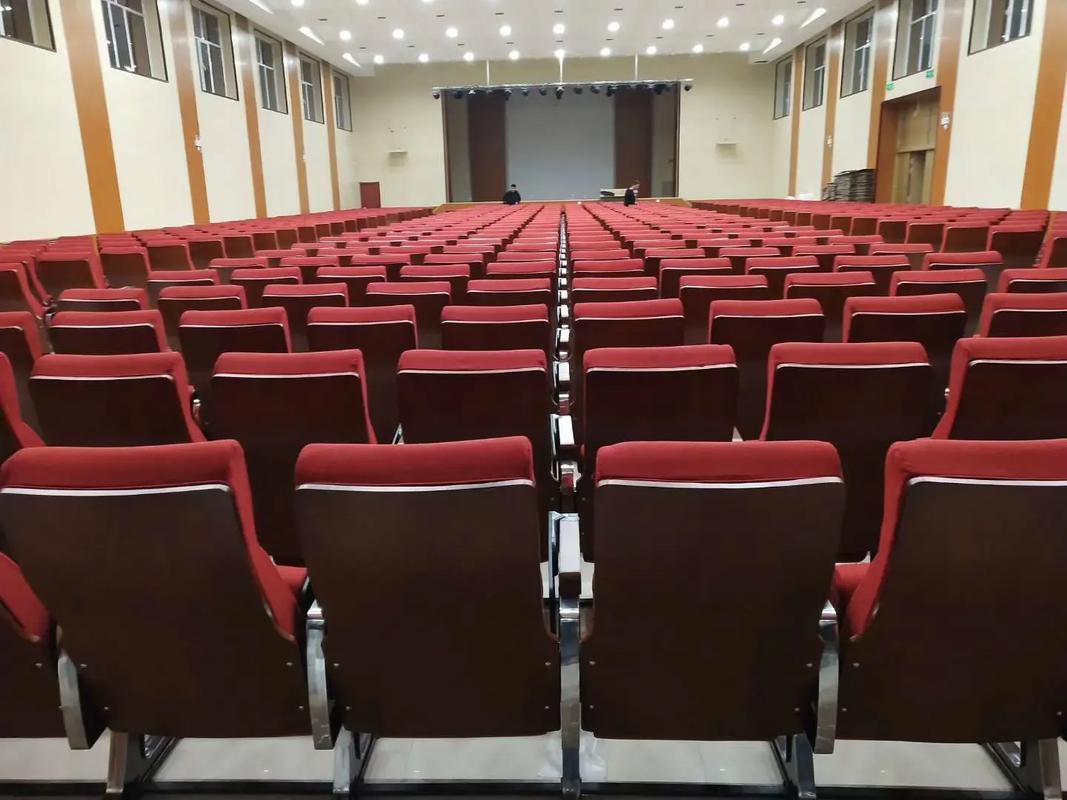 西北五省礼堂椅批发指南 品质与性价比之选