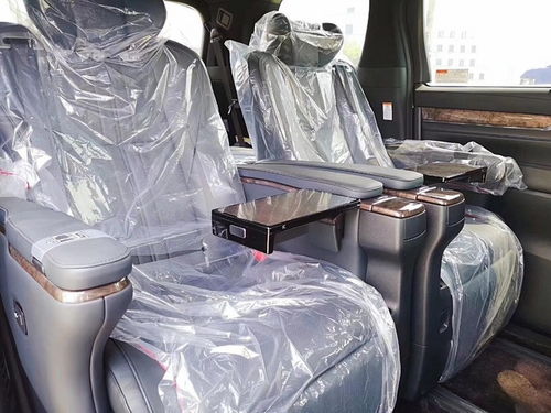 19款丰田埃尔法尊贵版七座MPV 价格解析与家具风格内饰